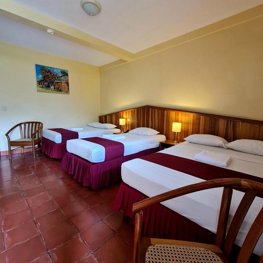 Hotel Austria León Esterno foto