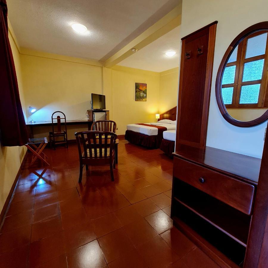 Hotel Austria León Esterno foto