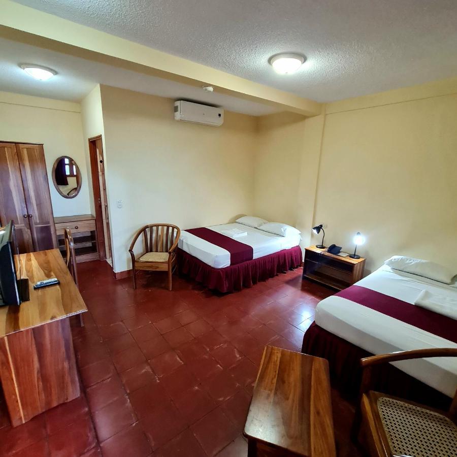 Hotel Austria León Esterno foto